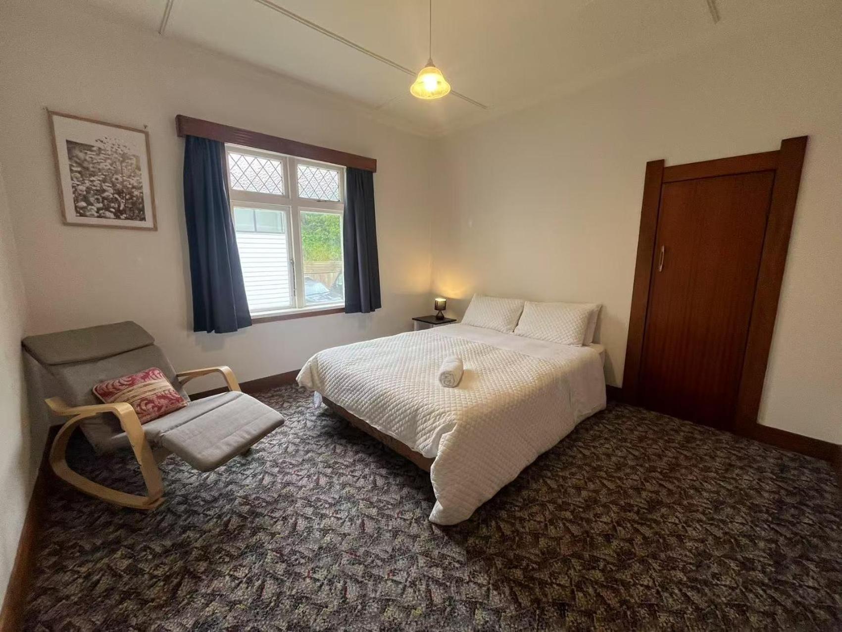 Spacious Retreat Near Ferry & Mall Уелингтън Екстериор снимка